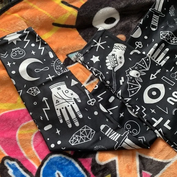 Witchy Goth Occult Leggings - Picture 2 of 6